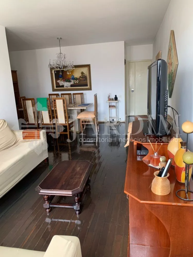 Apartamento à venda com 3 quartos, 157m² - Foto 3