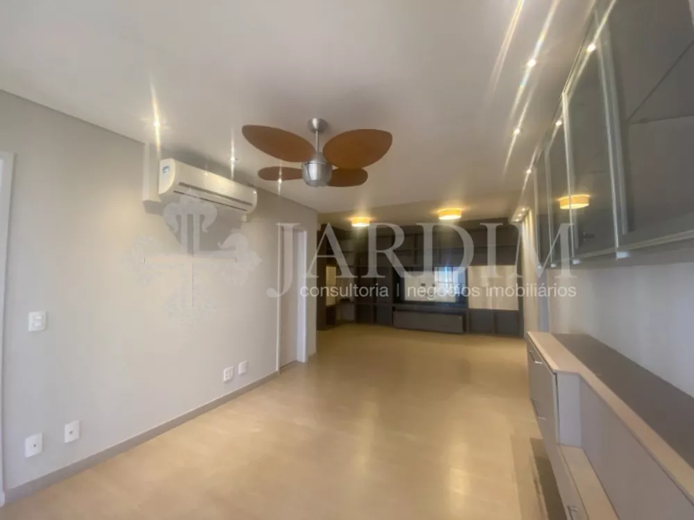 Apartamento à venda com 3 quartos, 129m² - Foto 2