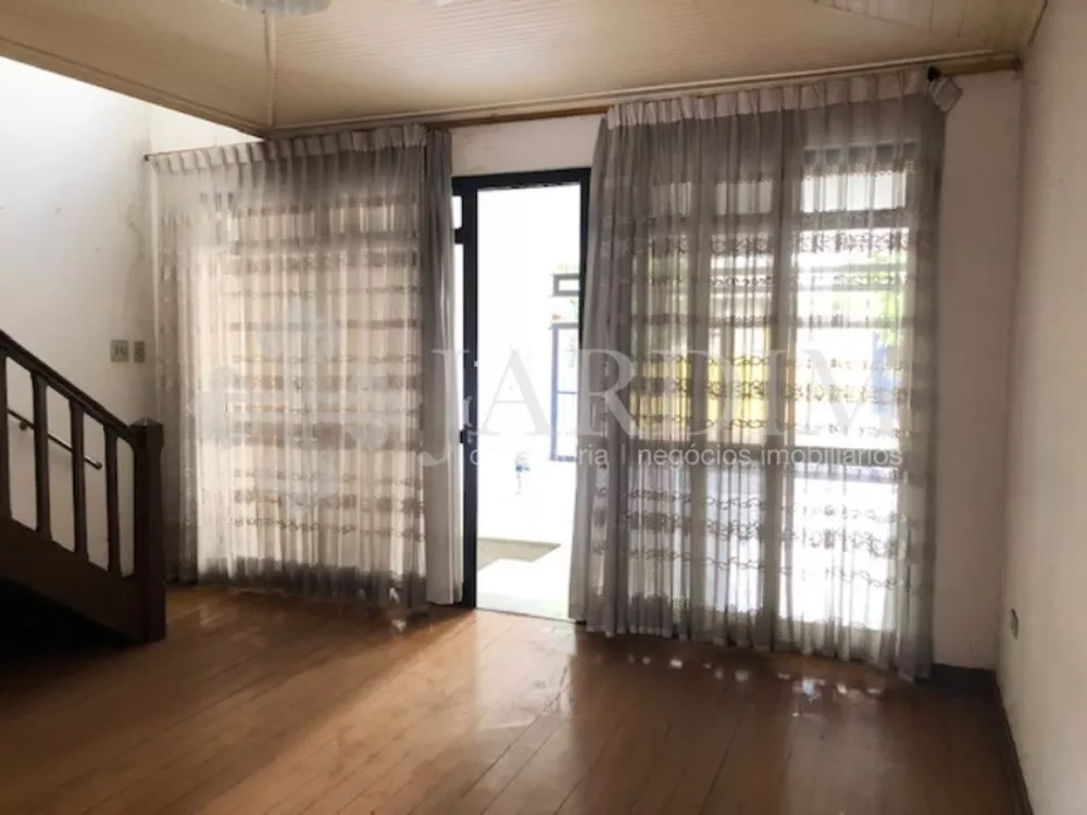 Casa à venda com 3 quartos, 100m² - Foto 4