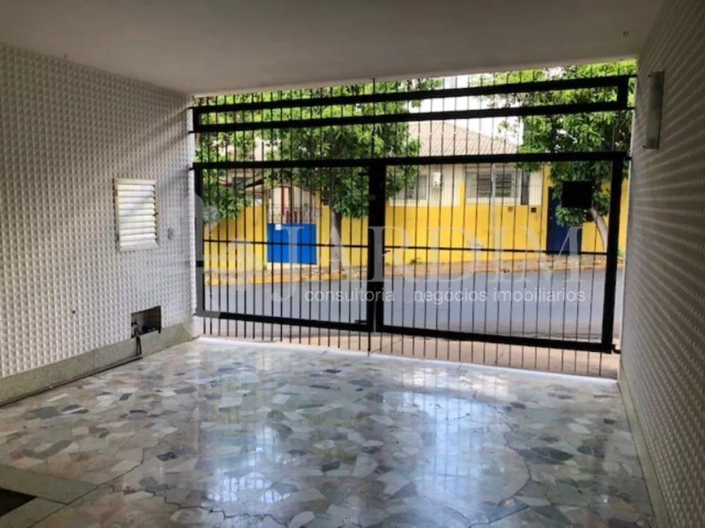 Casa à venda com 3 quartos, 100m² - Foto 2