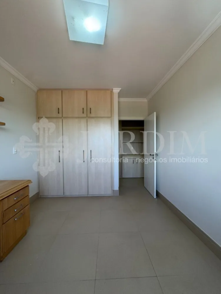 Apartamento, 3 quartos, 196 m² - Foto 1