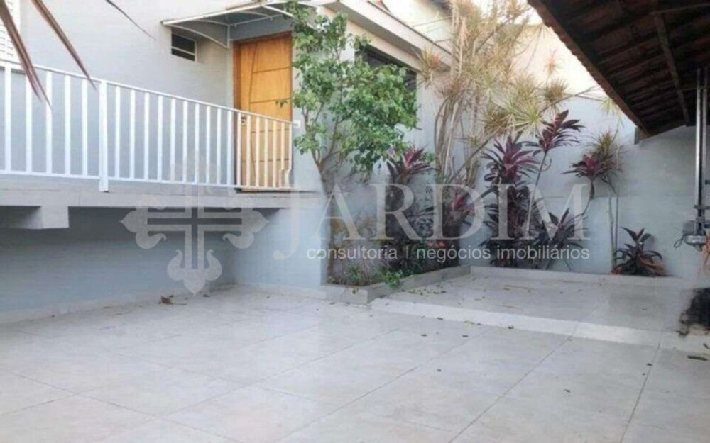 Casa à venda com 3 quartos, 278m² - Foto 4
