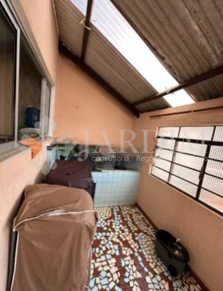 Casa à venda com 2 quartos, 255m² - Foto 9