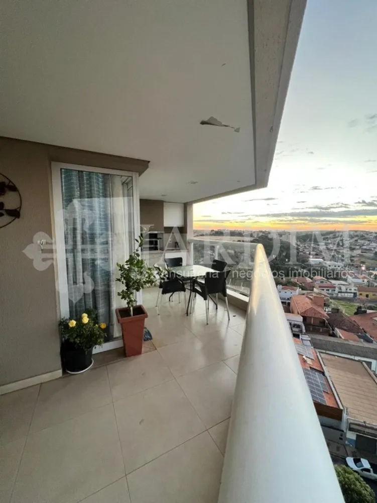 Apartamento, 3 quartos, 171 m² - Foto 1