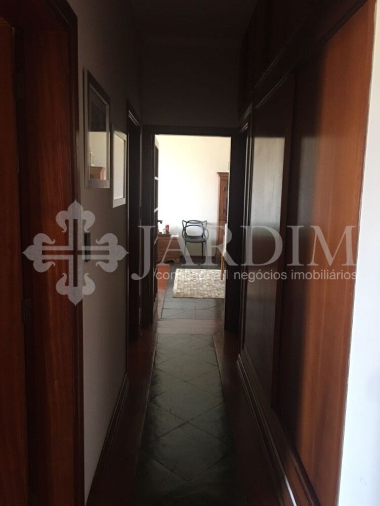 Apartamento à venda com 3 quartos, 130m² - Foto 4