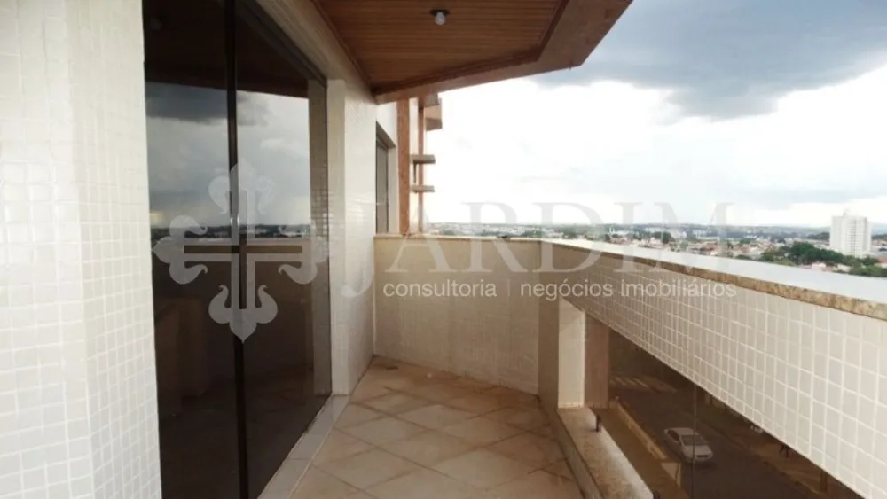 Apartamento, 3 quartos, 180 m² - Foto 2