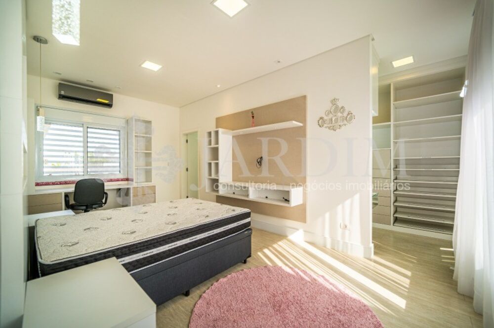 Casa de Condomínio à venda com 3 quartos, 400m² - Foto 6