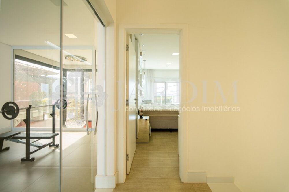 Casa de Condomínio à venda com 3 quartos, 400m² - Foto 3