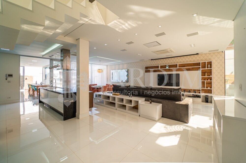 Casa de Condomínio à venda com 3 quartos, 400m² - Foto 1