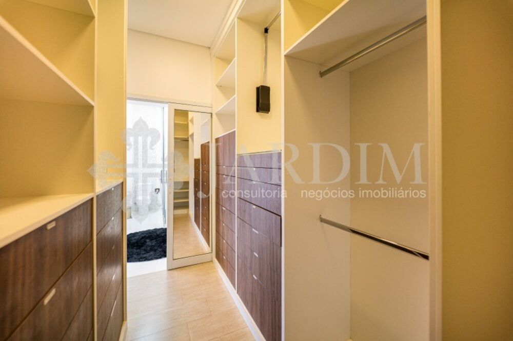 Casa de Condomínio à venda com 3 quartos, 400m² - Foto 5