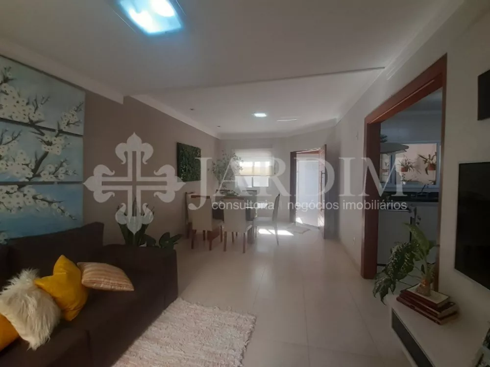 Casa à venda com 3 quartos, 175m² - Foto 3