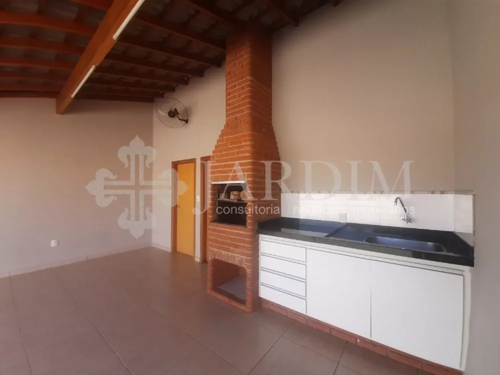 Casa à venda com 3 quartos, 175m² - Foto 2