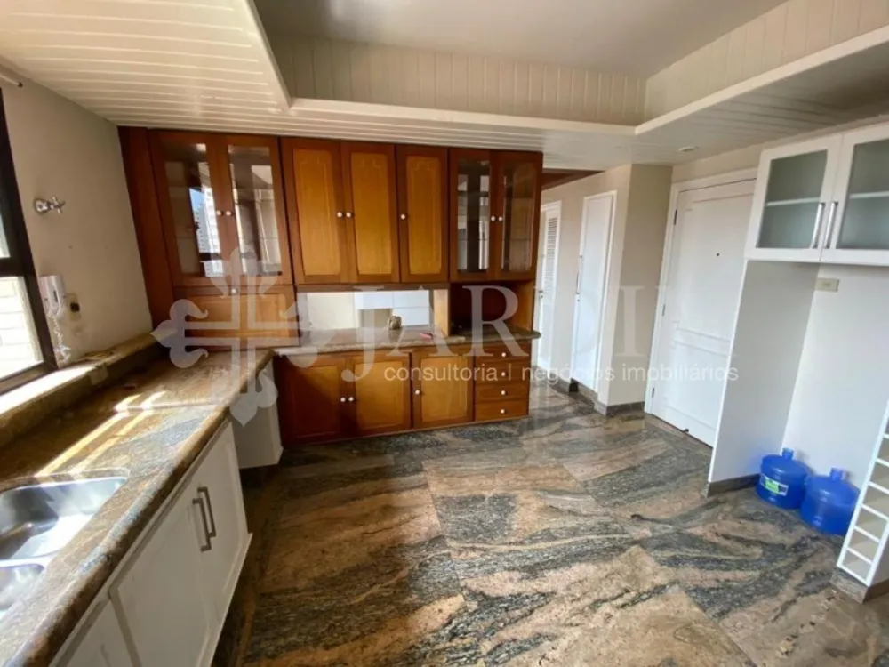 Apartamento, 3 quartos, 274 m² - Foto 1