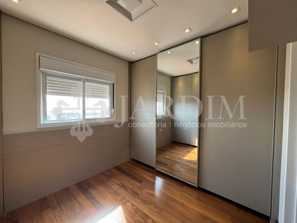 Apartamento à venda com 2 quartos, 150m² - Foto 1