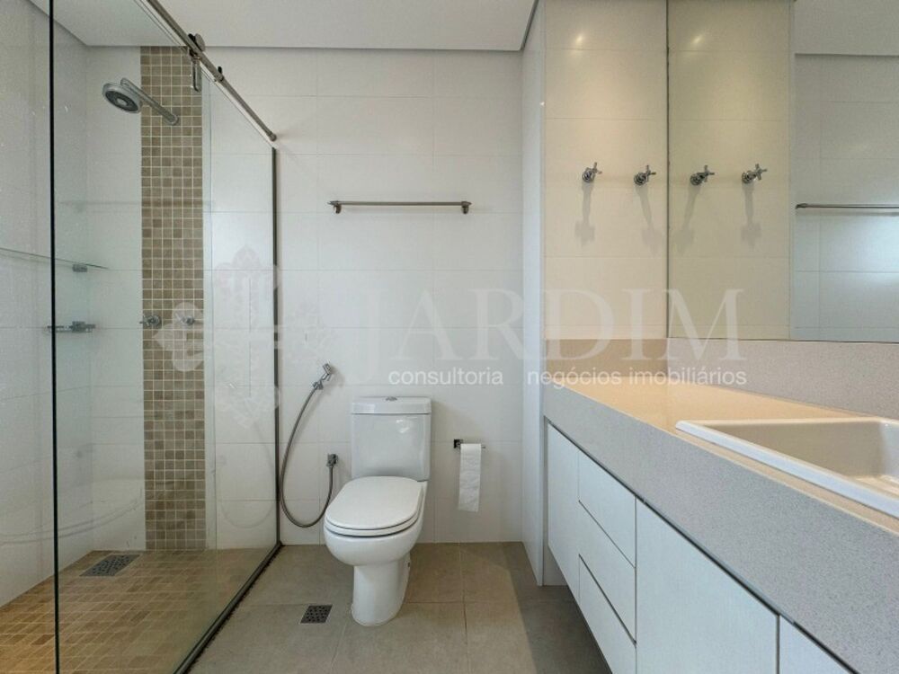 Apartamento à venda com 2 quartos, 150m² - Foto 2