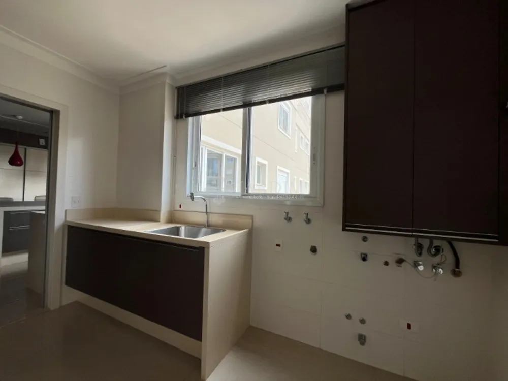 Apartamento, 3 quartos, 250 m² - Foto 4