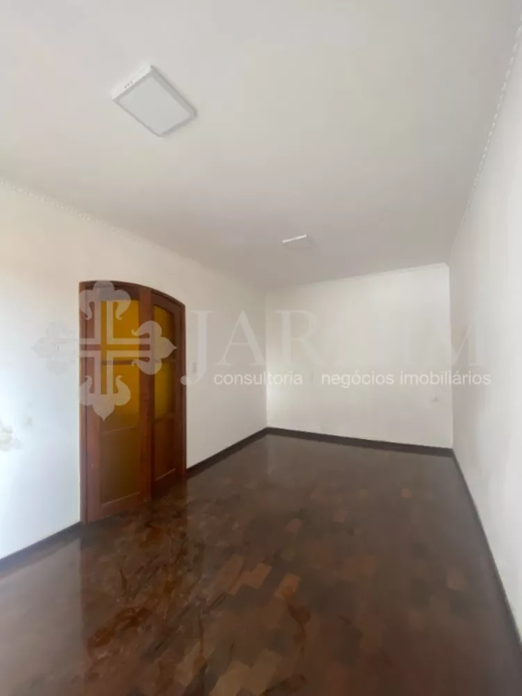 Prédio Inteiro para alugar com 4 quartos, 300m² - Foto 5