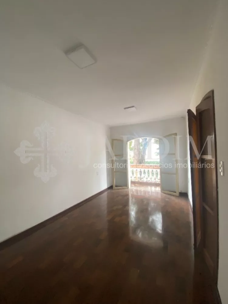 Prédio Inteiro para alugar com 4 quartos, 300m² - Foto 4