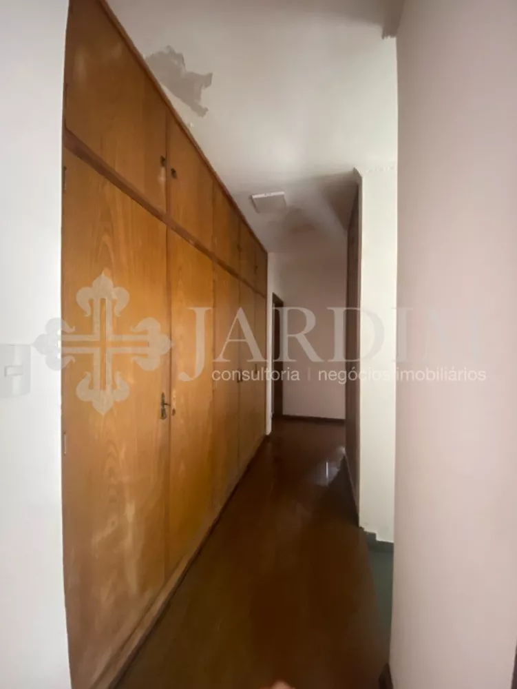 Prédio Inteiro para alugar com 4 quartos, 300m² - Foto 13