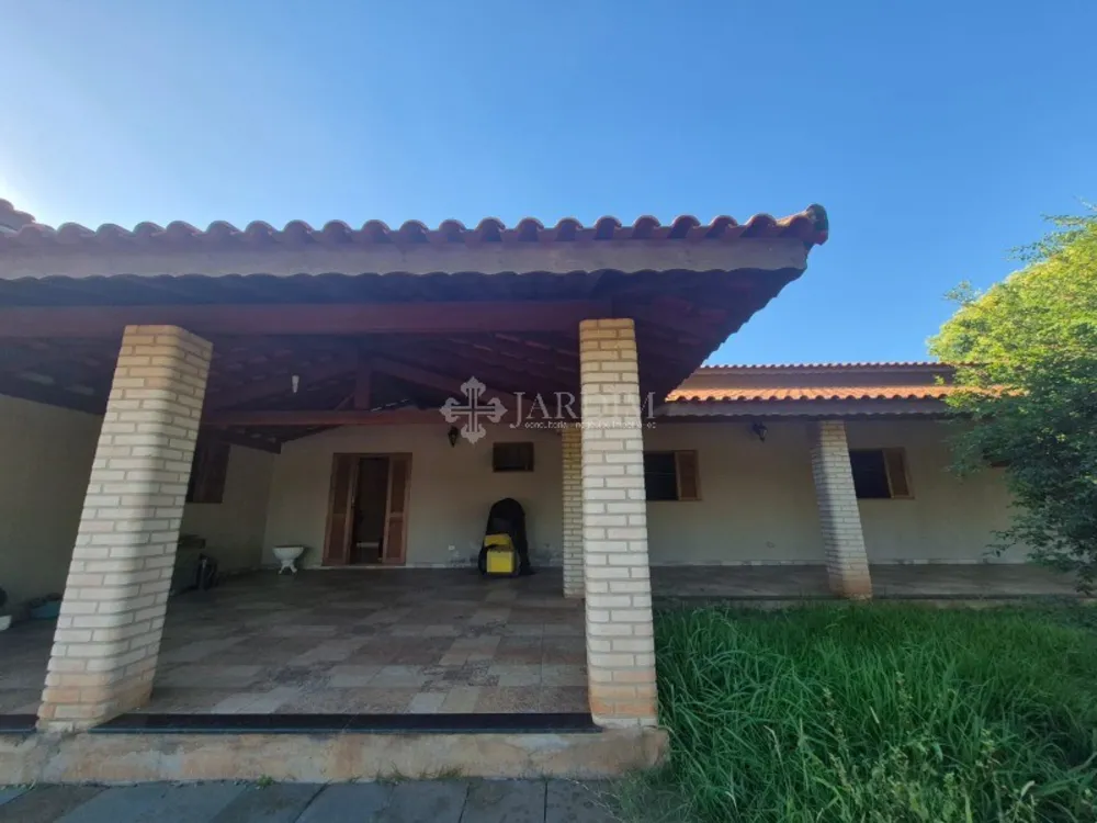 Chácara, 2 quartos, 1266 m² - Foto 2