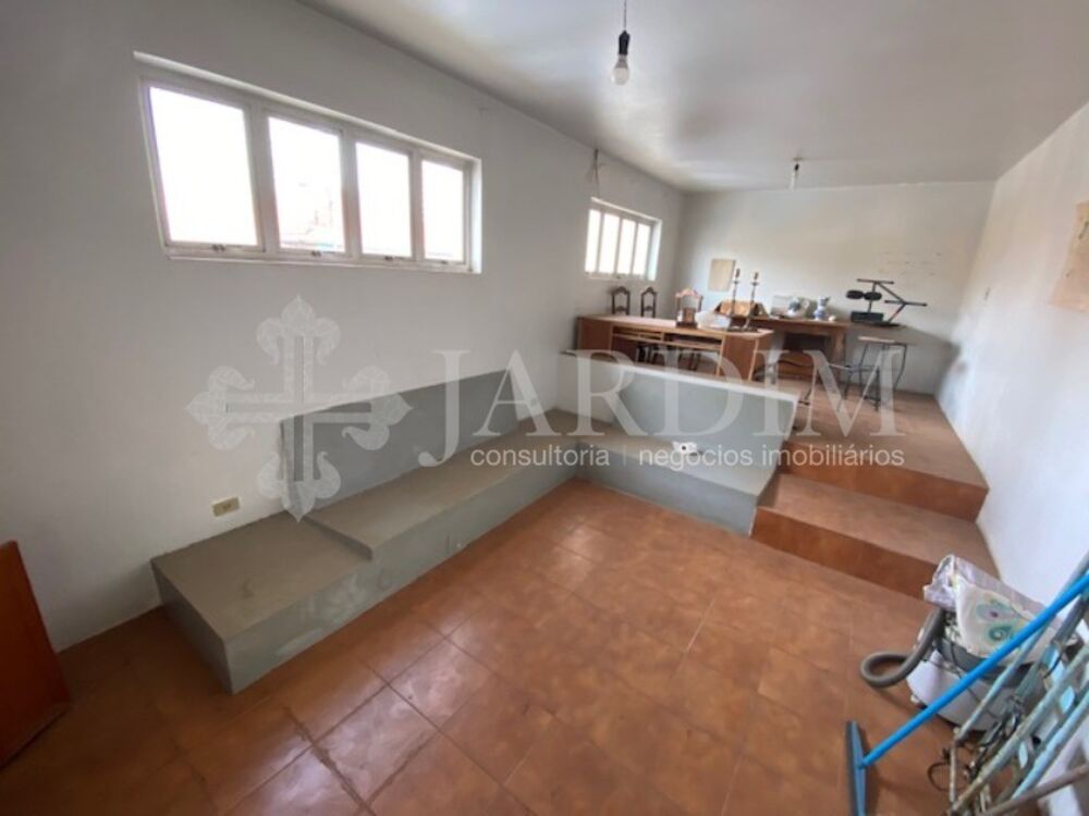 Prédio Inteiro - Foto 1