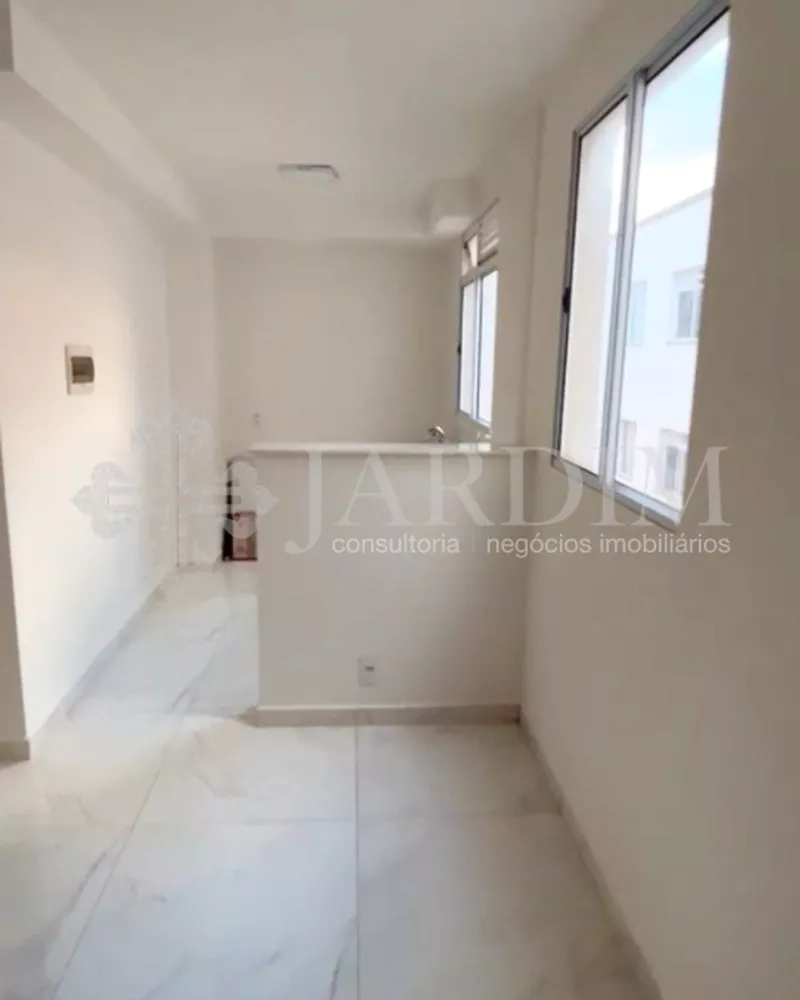 Apartamento à venda com 2 quartos, 44m² - Foto 2