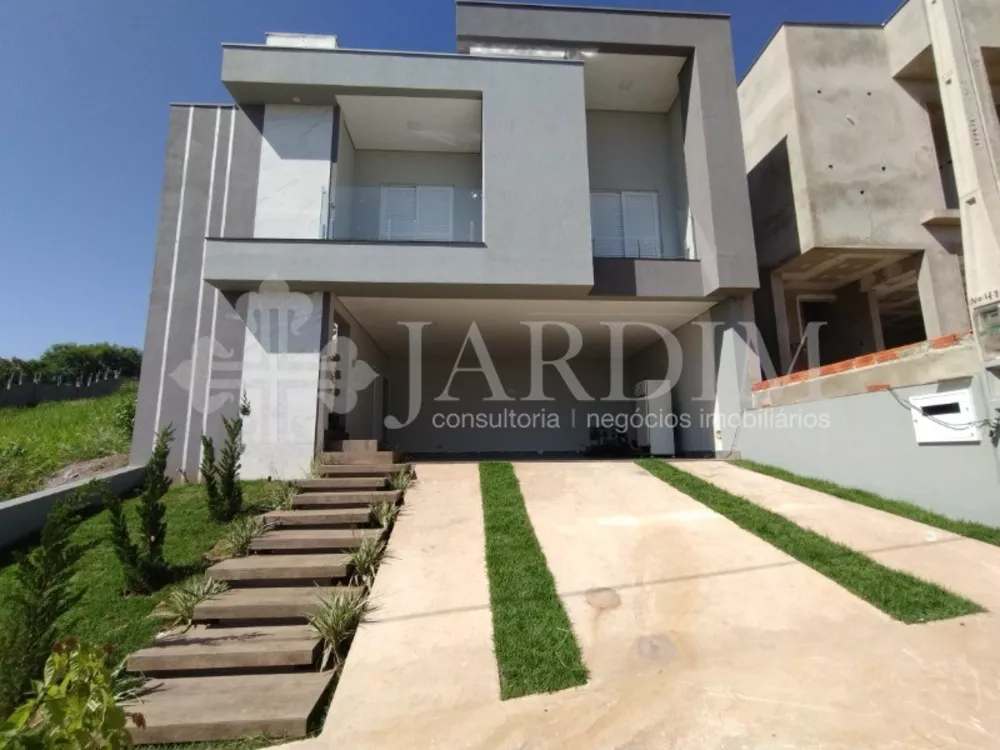 Casa à venda com 3 quartos, 250m² - Foto 2