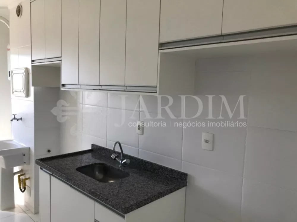 Apartamento à venda com 2 quartos, 65m² - Foto 1