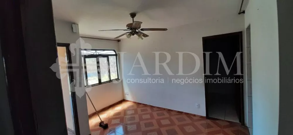 Casa à venda com 3 quartos, 200m² - Foto 3