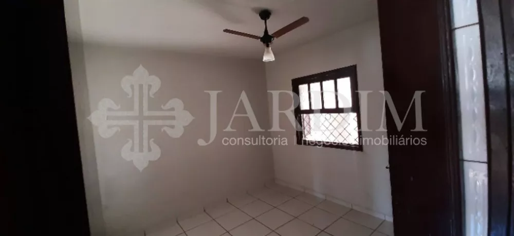 Casa à venda com 3 quartos, 200m² - Foto 4