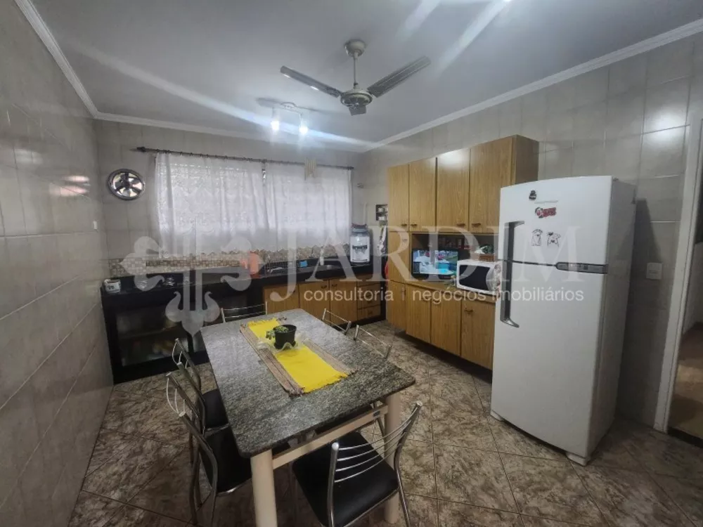 Casa à venda com 3 quartos, 350m² - Foto 5