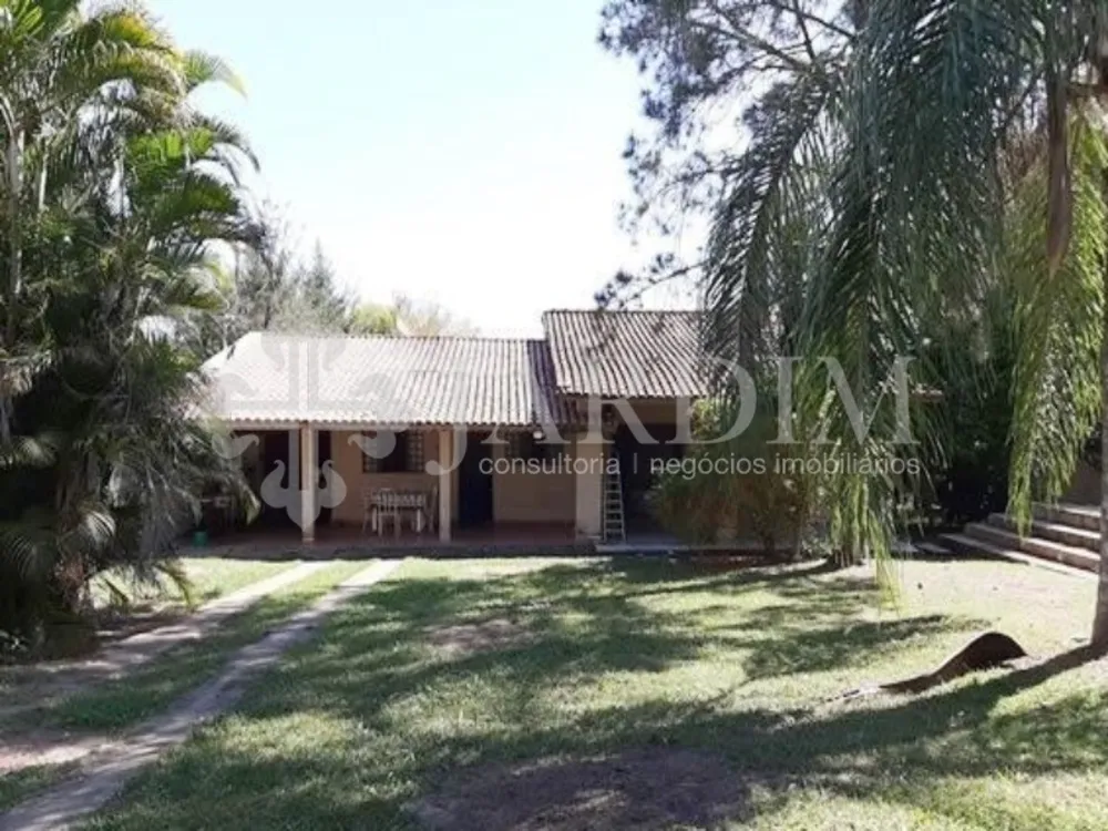 Chácara, 3 quartos, 1130 m² - Foto 1