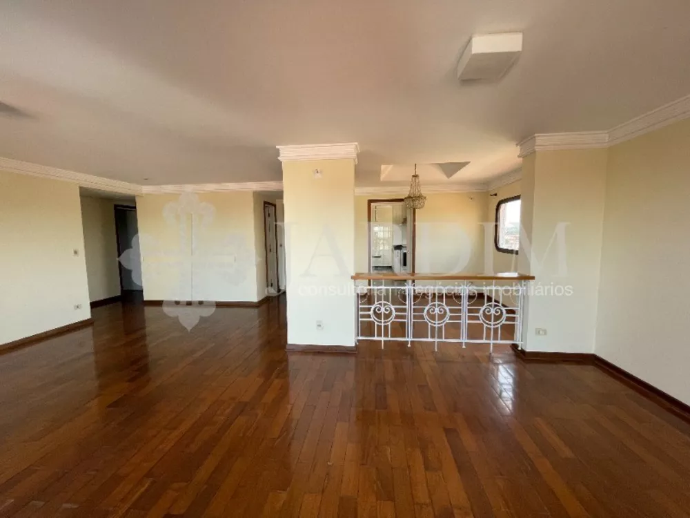 Apartamento à venda com 3 quartos, 254m² - Foto 1