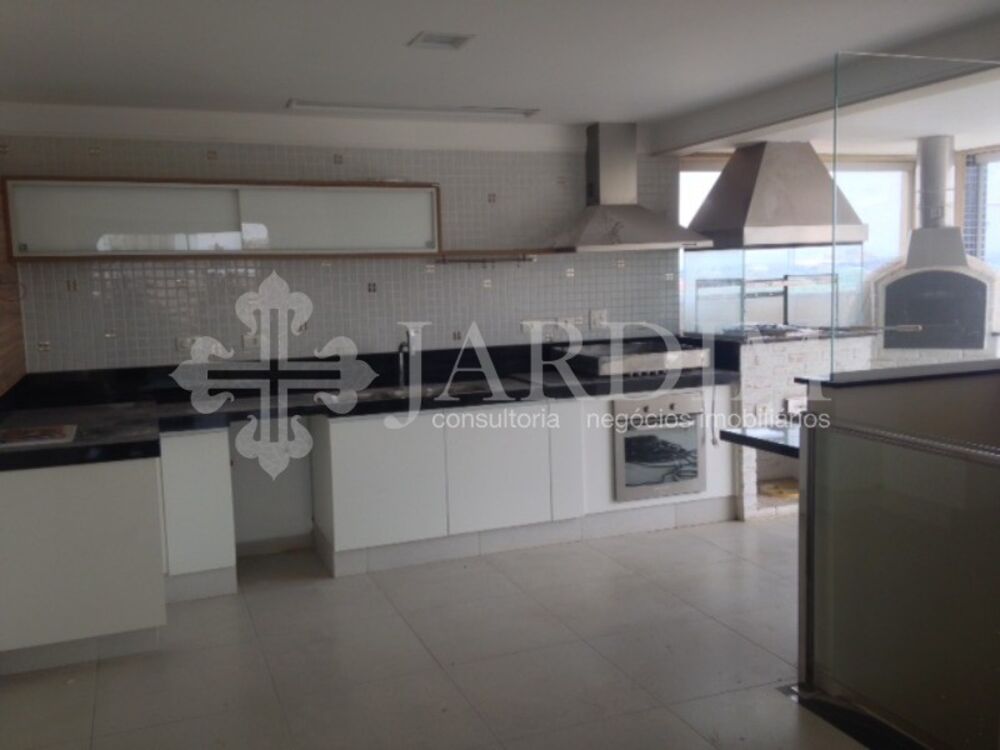 Cobertura, 3 quartos, 227 m² - Foto 1