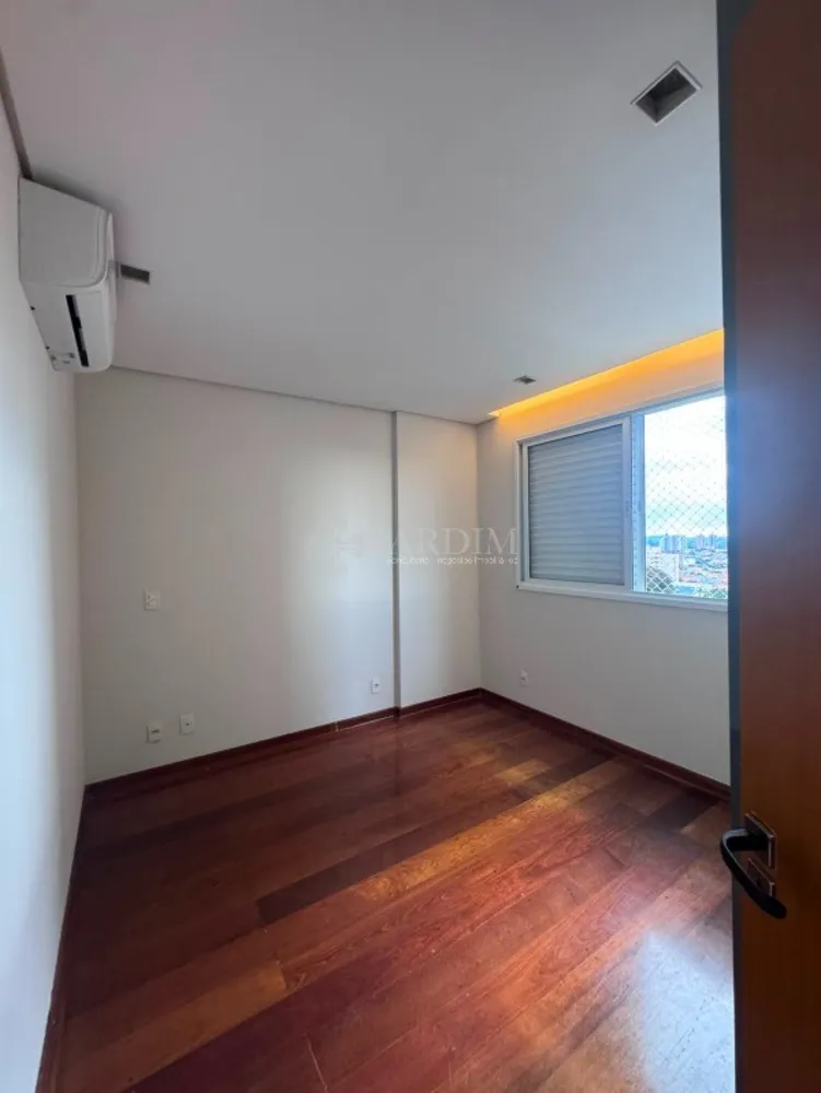 Apartamento, 3 quartos, 140 m² - Foto 2