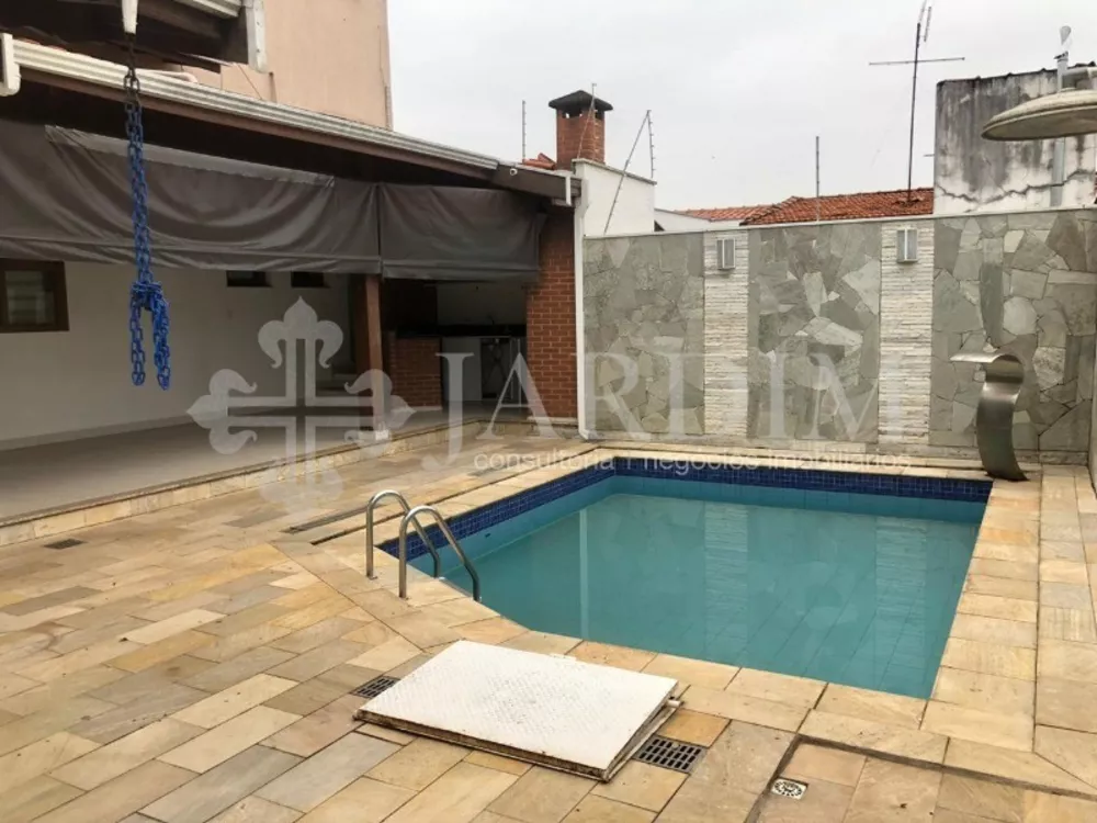 Casa à venda com 3 quartos, 280m² - Foto 1