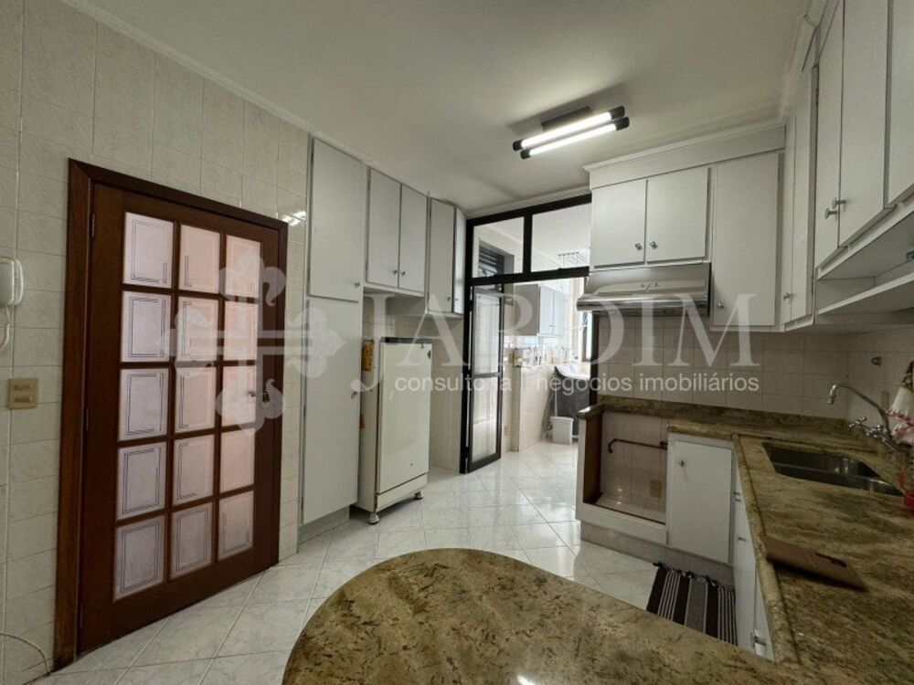 Apartamento à venda com 3 quartos, 132m² - Foto 16