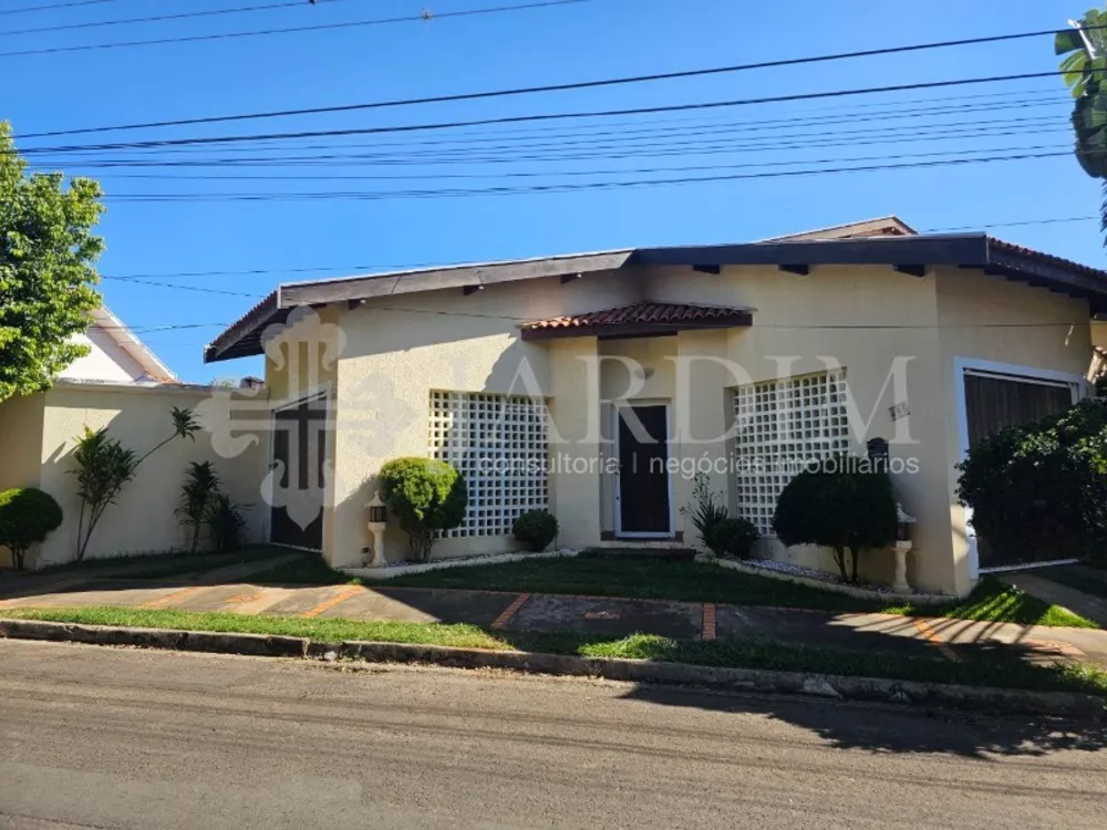 Casa de Condomínio à venda com 3 quartos, 500m² - Foto 1