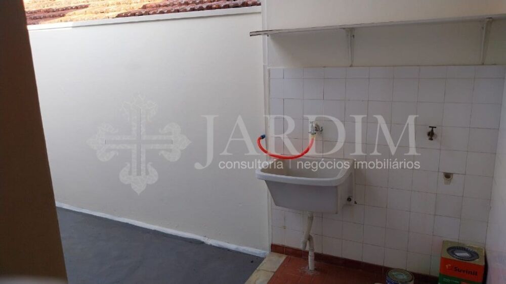 Casa para alugar com 2 quartos, 125m² - Foto 8