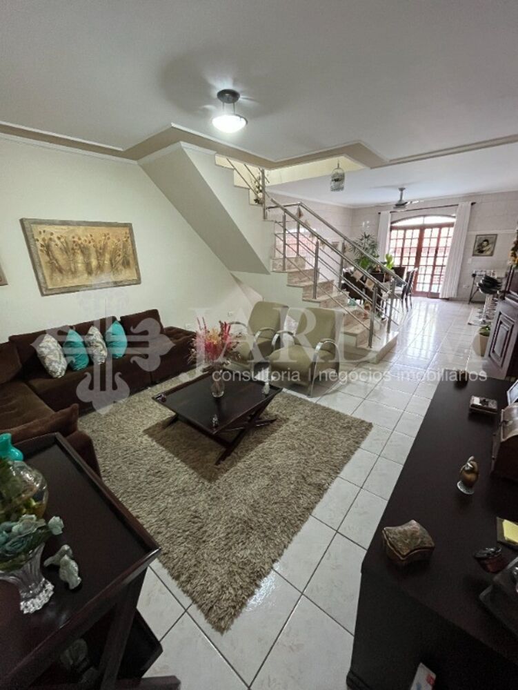 Sobrado à venda com 3 quartos, 260m² - Foto 3
