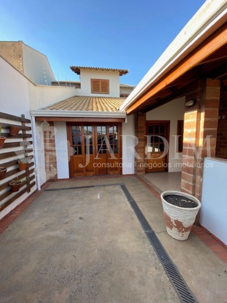 Casa à venda com 3 quartos, 257m² - Foto 3
