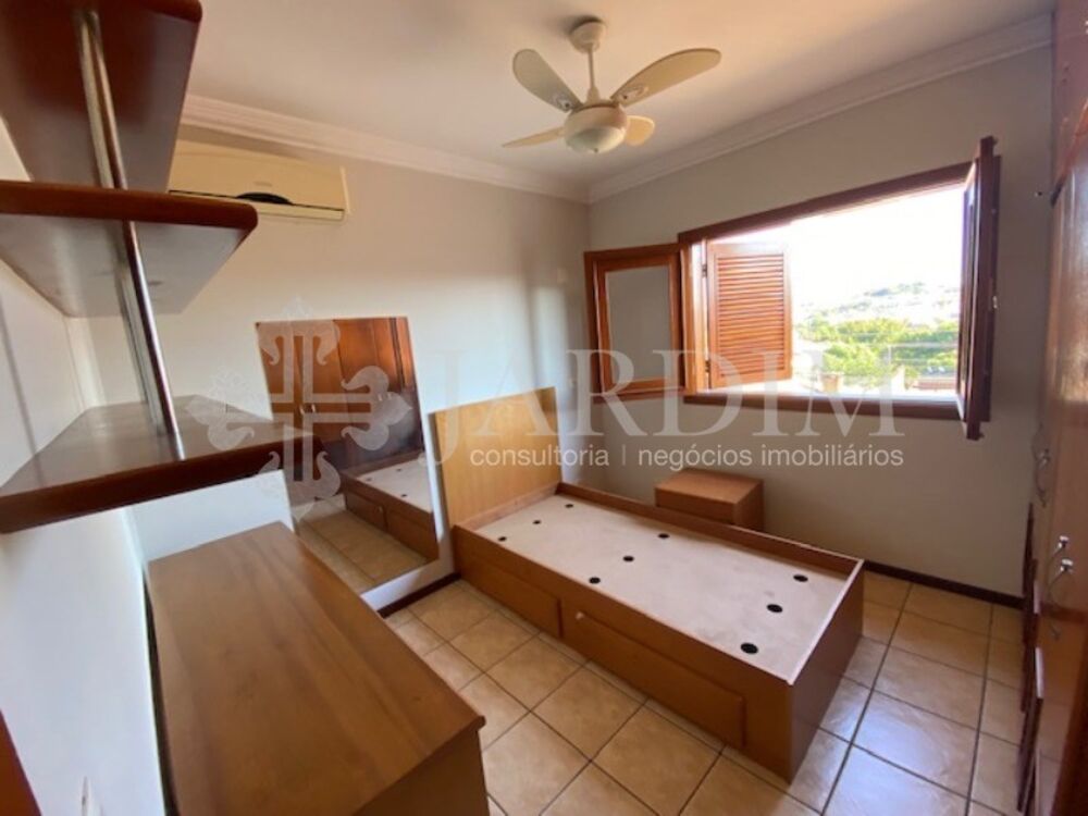 Casa à venda com 3 quartos, 257m² - Foto 22
