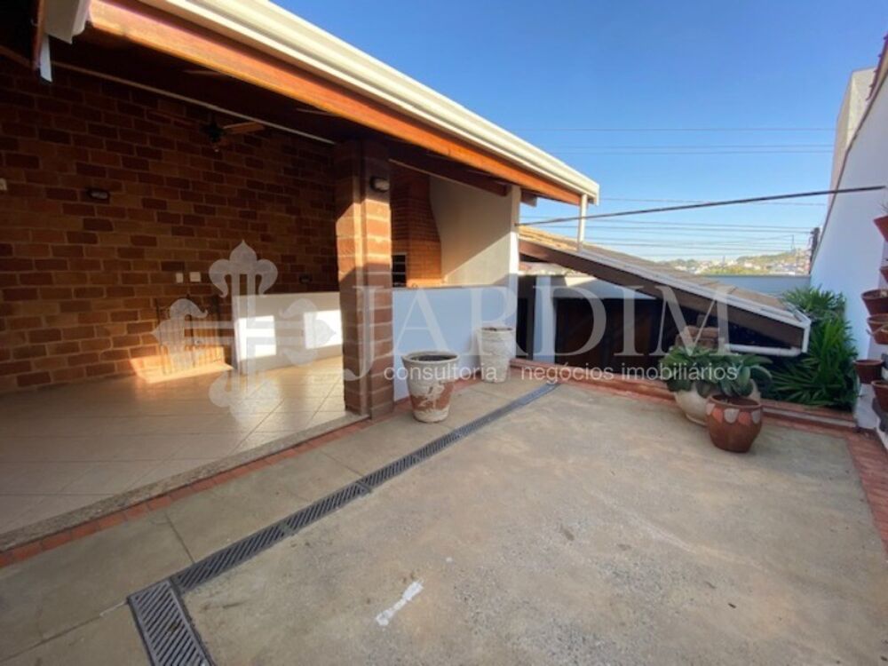 Casa à venda com 3 quartos, 257m² - Foto 5