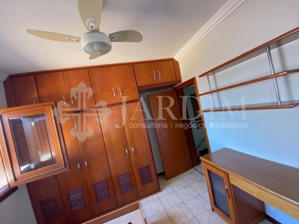 Casa à venda com 3 quartos, 257m² - Foto 23