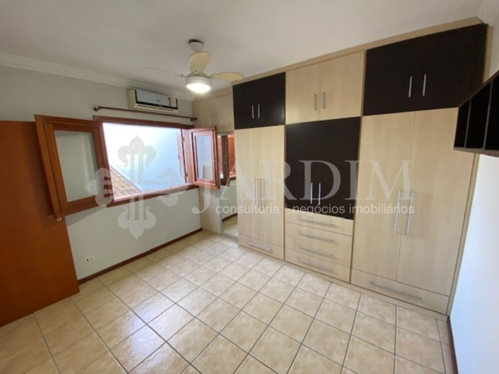 Casa à venda com 3 quartos, 257m² - Foto 13