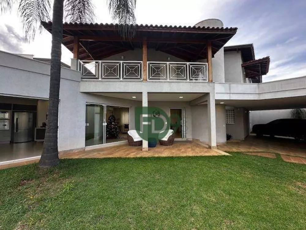 Casa, 3 quartos, 310 m² - Foto 4