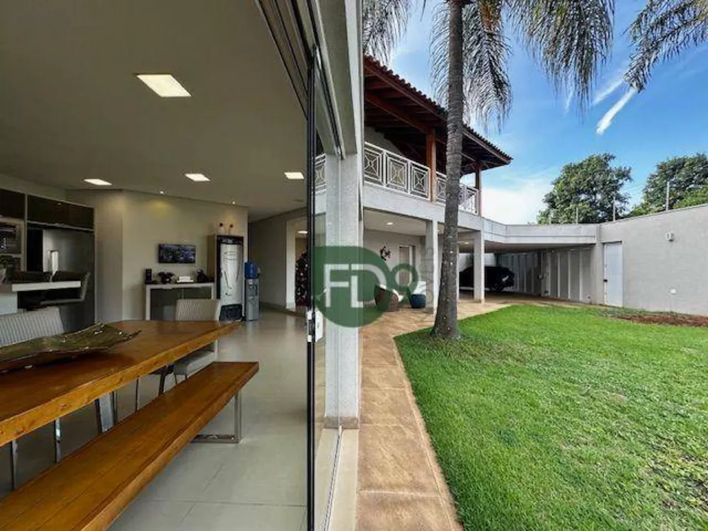 Casa, 3 quartos, 310 m² - Foto 2