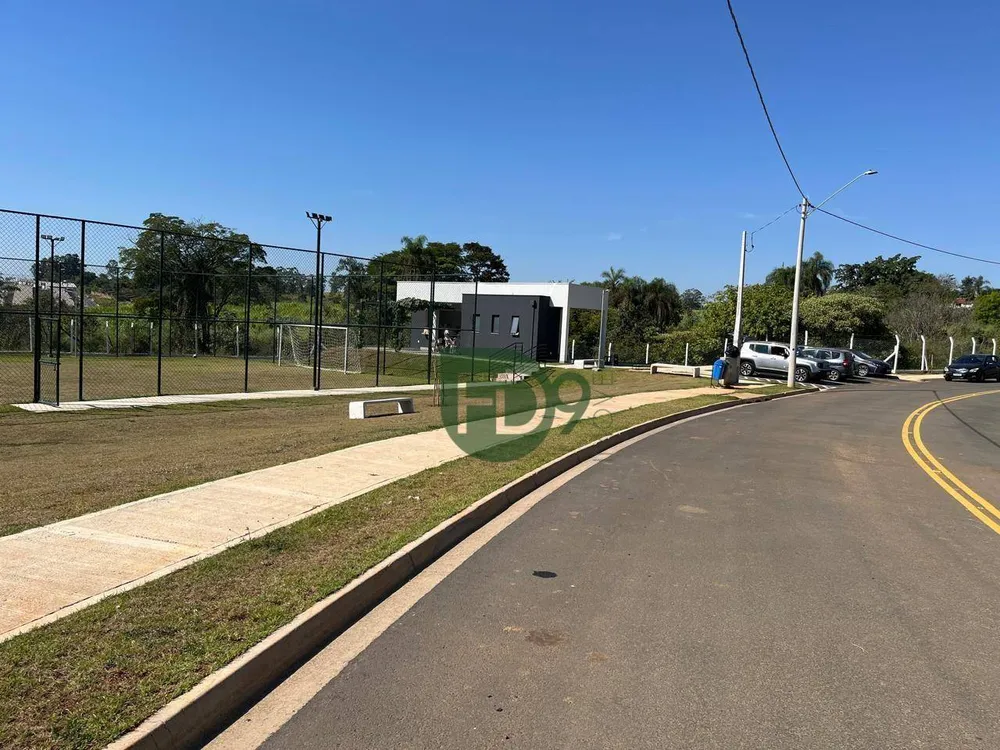 Loteamento e Condomínio, 220 m² - Foto 1