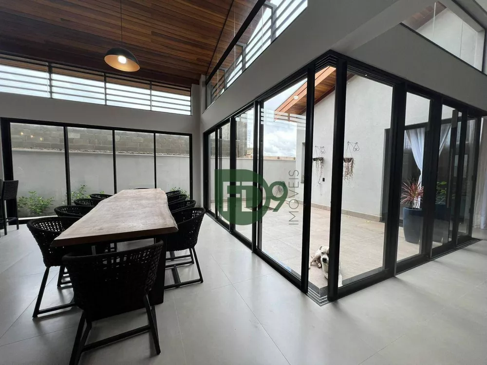 Casa de Condomínio à venda com 3 quartos, 229m² - Foto 3