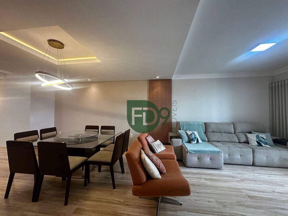 Apartamento à venda com 3 quartos, 154m² - Foto 1
